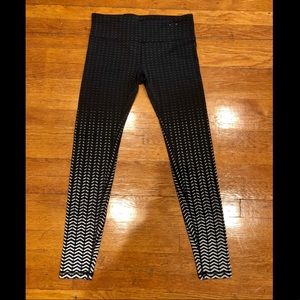 NWOT! GAP FIT leggings | size M